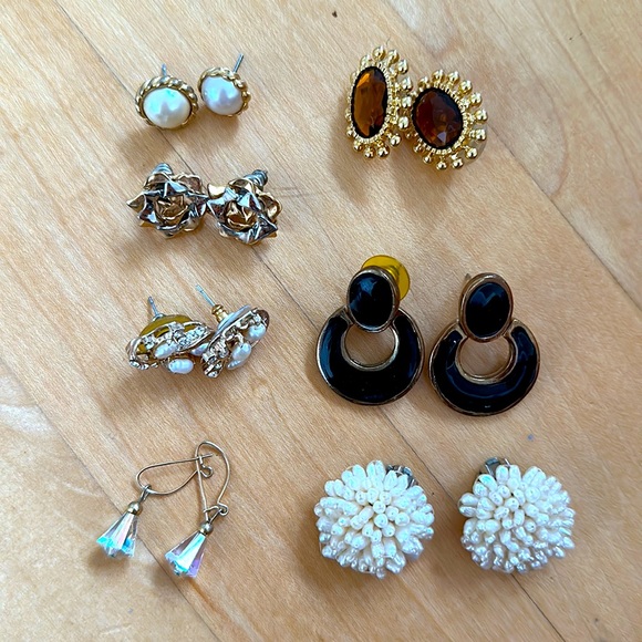 Vintage Jewelry 12 Peice Haul! - Picture 2 of 13